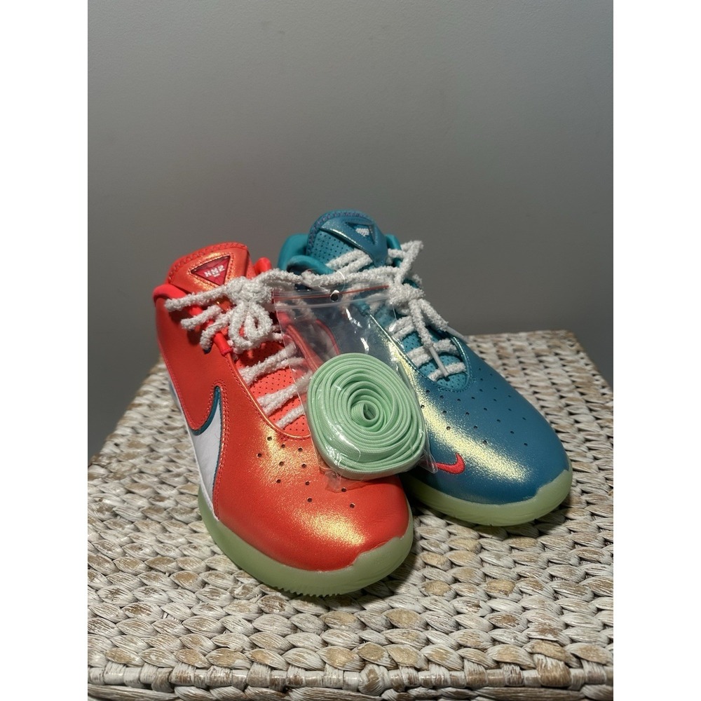 New NWOB - Nike Lebron 22 Men's Basketball Shoes Size 9 Christmas HV5148-600